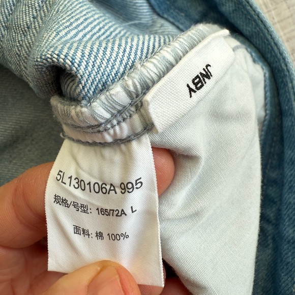 JNBY Denim Shorts Knee Lenght Light Blue Wash EUC Casual Size M - Picture 3 of 5